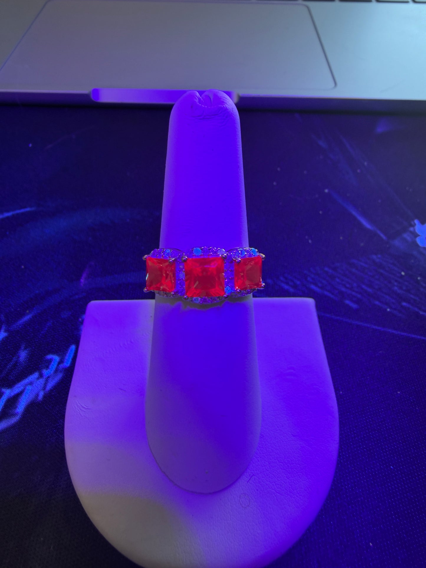 Stunning 10K Gold 3 Stone Lab Alexandrite Diamond Halo Ring Estate Piece