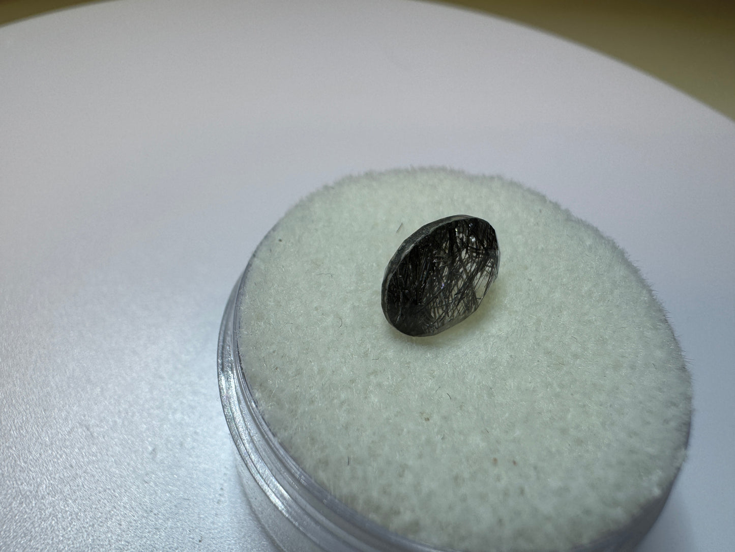Very Nice Oval Cut Rutilated Quartz (9x7mm, 1.65 ct)