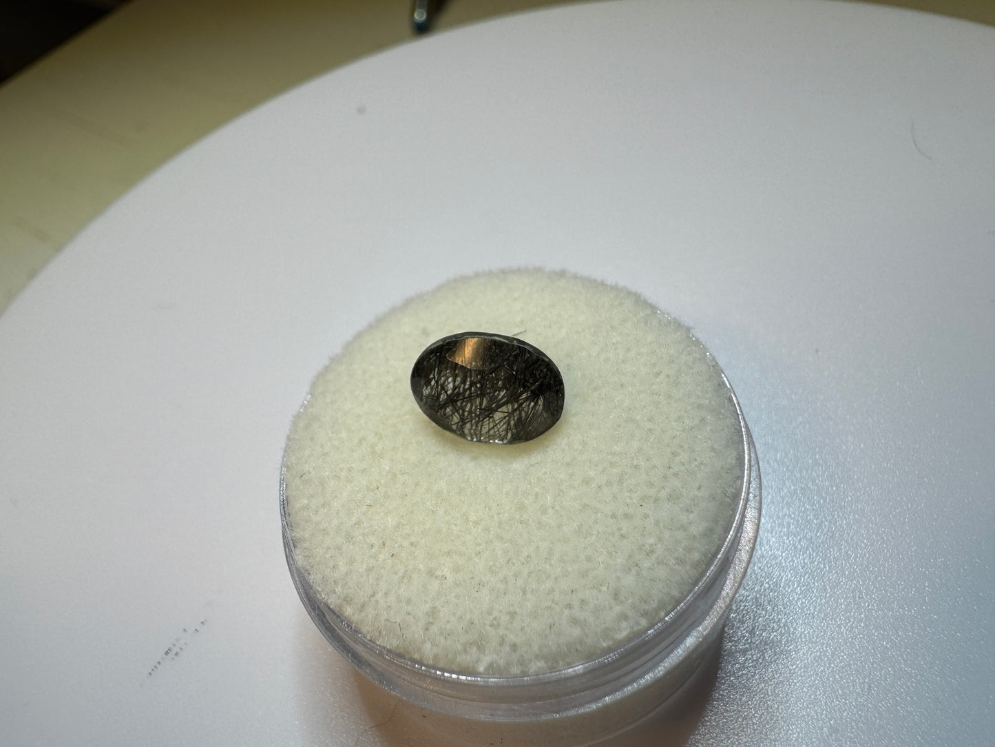 Very Nice Oval Cut Rutilated Quartz (9x7mm, 1.65 ct)