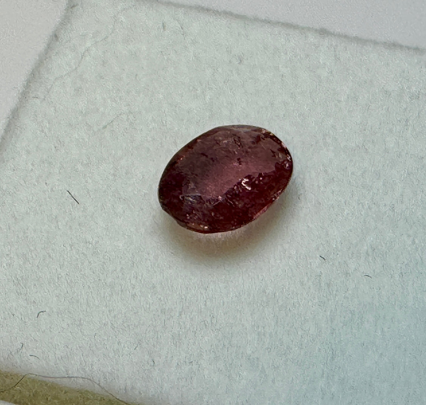 Shiny Oval Pink Spinel (8 x 6mm, 0.80 carats)