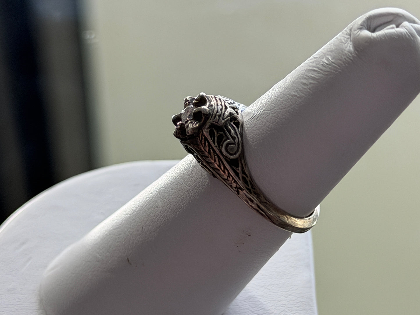 Sterling Silver Filigree Diamond Ring • 1/8ct SI1 H • Vintage Style Size 5.5