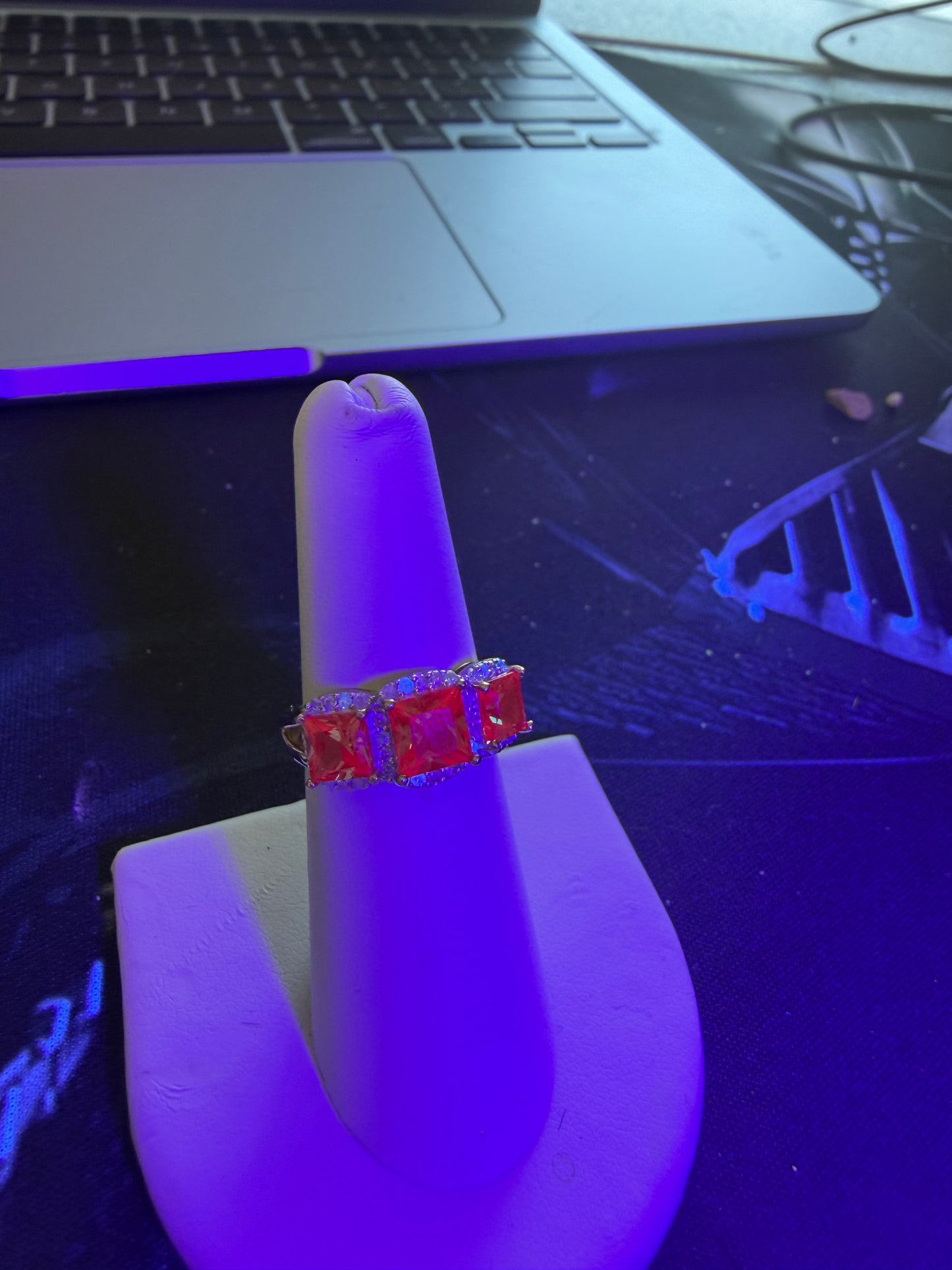 Stunning 10K Gold 3 Stone Lab Alexandrite Diamond Halo Ring Estate Piece