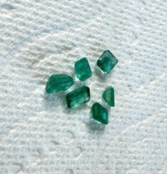 6 Stone Emerald Gemstone Parcel (Cushion + Emerald Cuts)