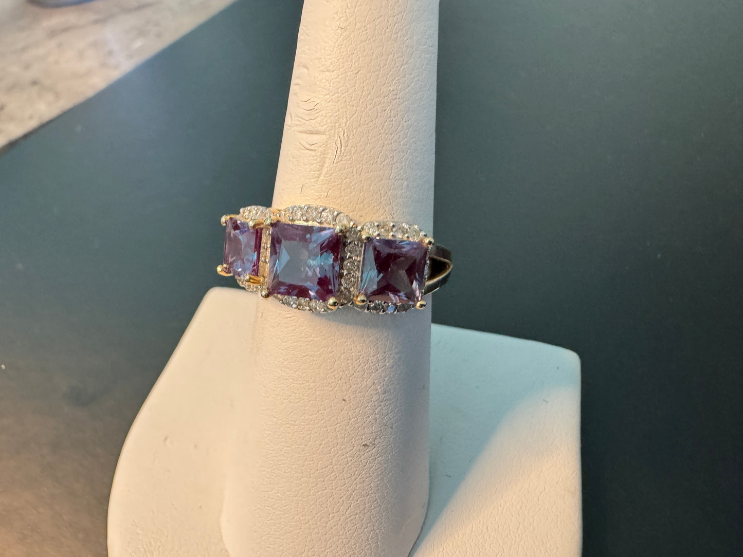 Stunning 10K Gold 3 Stone Lab Alexandrite Diamond Halo Ring Estate Piece