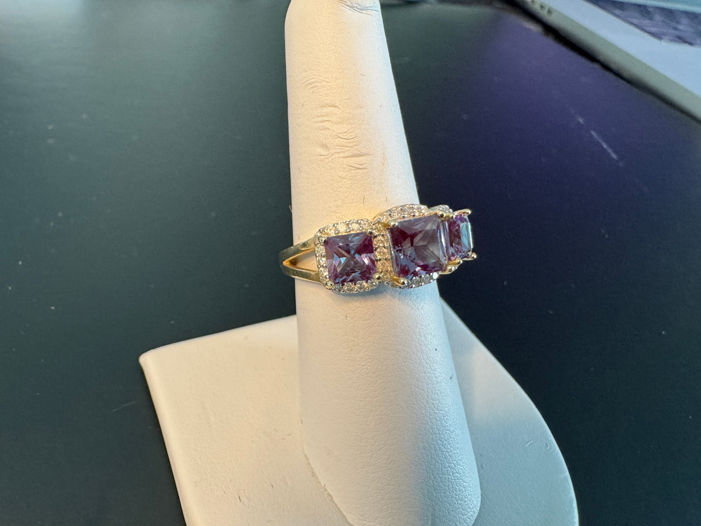 Stunning 10K Gold 3 Stone Lab Alexandrite Diamond Halo Ring Estate Piece