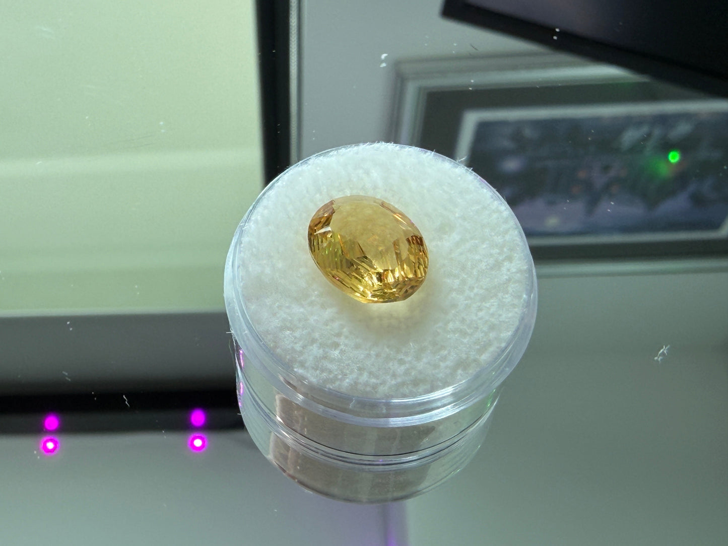 Beautiful Oval Citrine Gemstone  (4.4 carats, 13x11mm)