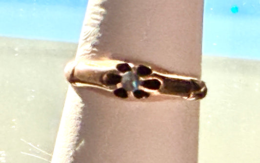 Colorful Natural Color-Change Alexandrite Ring – 14K Yellow Gold – Size 4.5