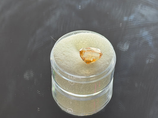 Natural Citrine Gemstone – 4.20 Carats | Oval Cut | Golden Yellow | 10.5 × 9.0 mm